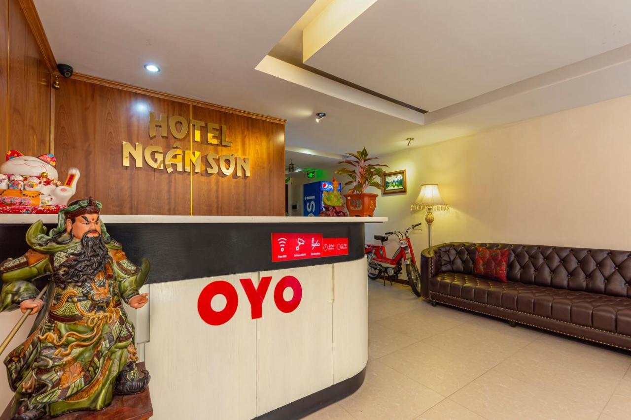 Oyo 1133 Ngan Son Hotel Hanoï Extérieur photo